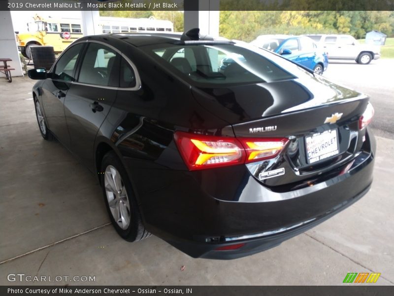 Mosaic Black Metallic / Jet Black 2019 Chevrolet Malibu LT