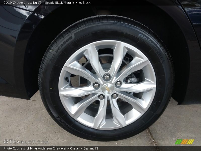 Mosaic Black Metallic / Jet Black 2019 Chevrolet Malibu LT