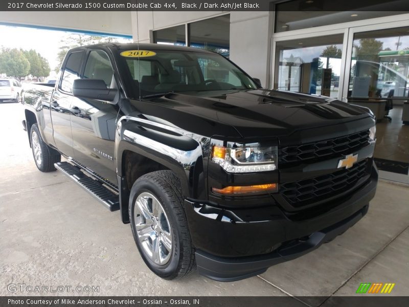 Black / Dark Ash/Jet Black 2017 Chevrolet Silverado 1500 Custom Double Cab 4x4