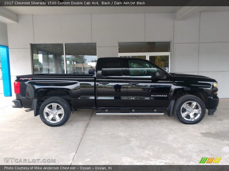 Black / Dark Ash/Jet Black 2017 Chevrolet Silverado 1500 Custom Double Cab 4x4