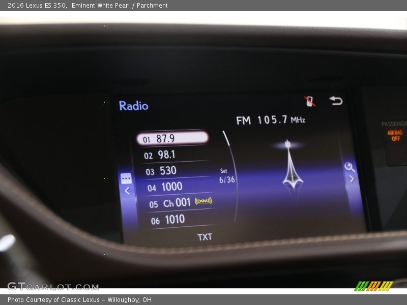 Eminent White Pearl / Parchment 2016 Lexus ES 350