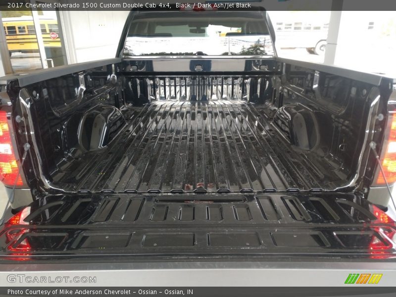 Black / Dark Ash/Jet Black 2017 Chevrolet Silverado 1500 Custom Double Cab 4x4
