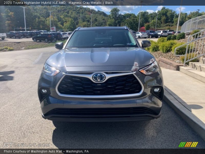 Magnetic Gray Metallic / Black 2020 Toyota Highlander Hybrid XLE AWD