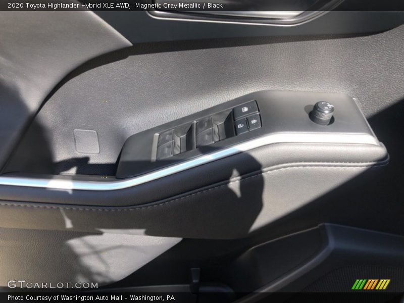 Magnetic Gray Metallic / Black 2020 Toyota Highlander Hybrid XLE AWD