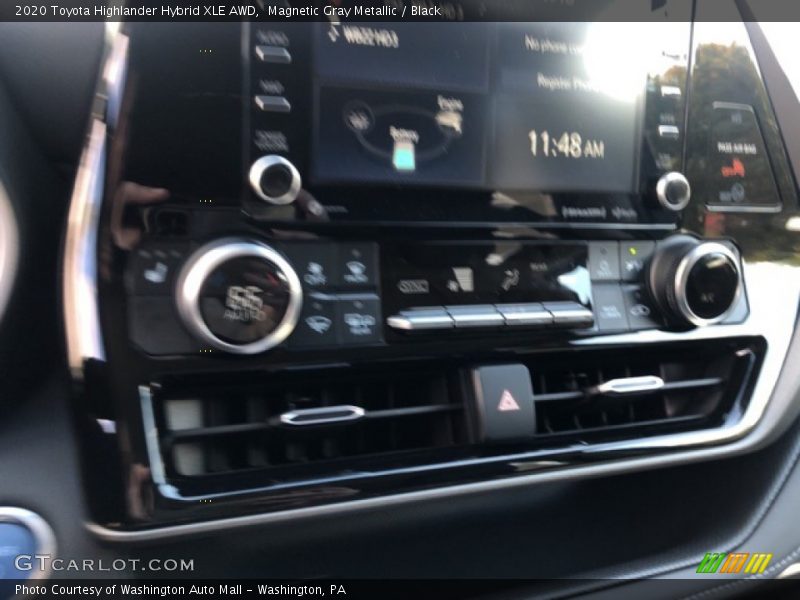 Magnetic Gray Metallic / Black 2020 Toyota Highlander Hybrid XLE AWD