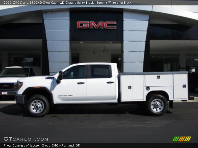Summit White / Jet Black 2020 GMC Sierra 3500HD Crew Cab 4WD Chassis Utility Truck