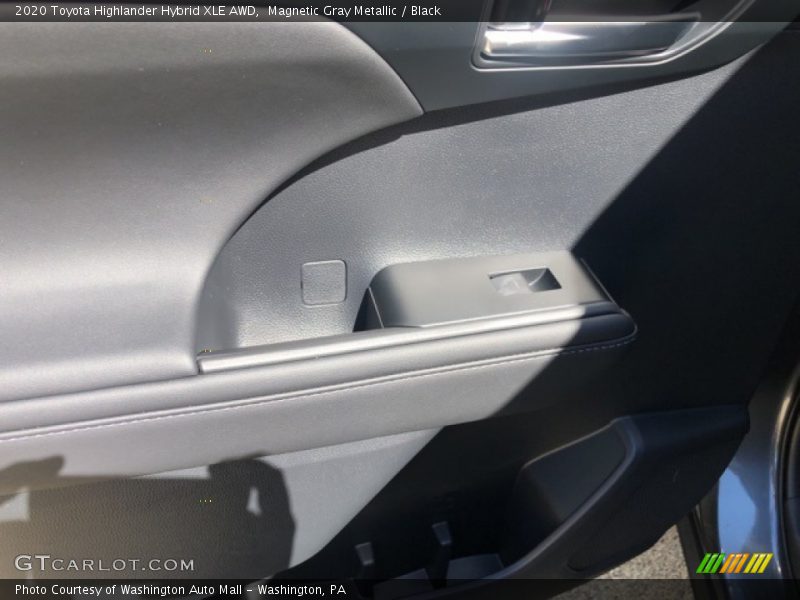 Magnetic Gray Metallic / Black 2020 Toyota Highlander Hybrid XLE AWD