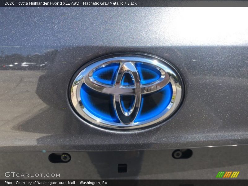 Magnetic Gray Metallic / Black 2020 Toyota Highlander Hybrid XLE AWD