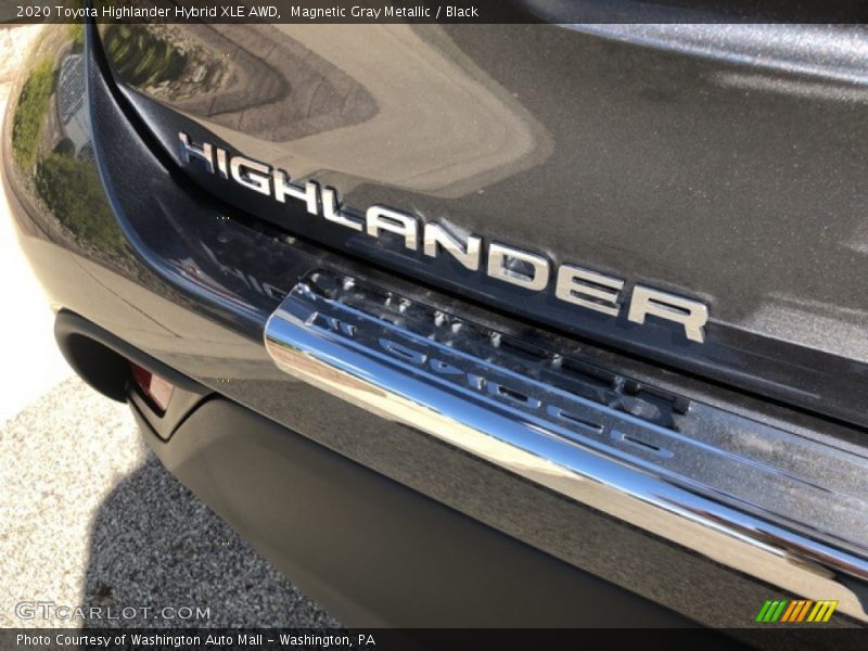 Magnetic Gray Metallic / Black 2020 Toyota Highlander Hybrid XLE AWD