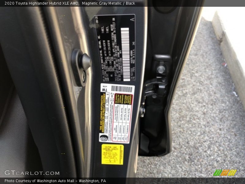 Magnetic Gray Metallic / Black 2020 Toyota Highlander Hybrid XLE AWD