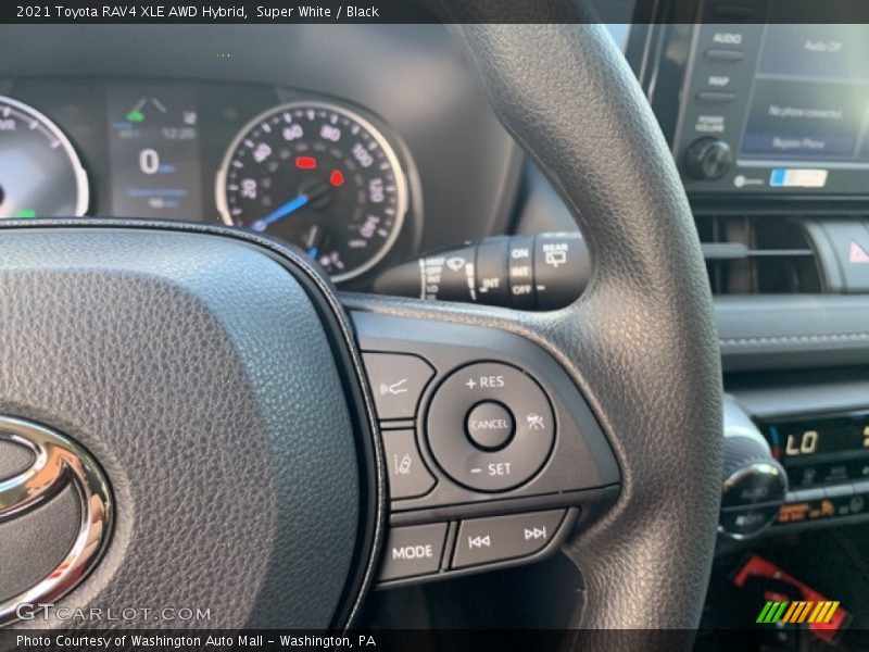 Super White / Black 2021 Toyota RAV4 XLE AWD Hybrid