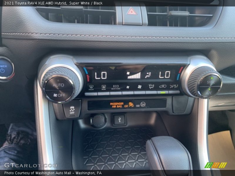 Super White / Black 2021 Toyota RAV4 XLE AWD Hybrid