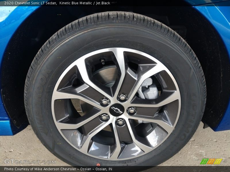  2020 Sonic LT Sedan Wheel