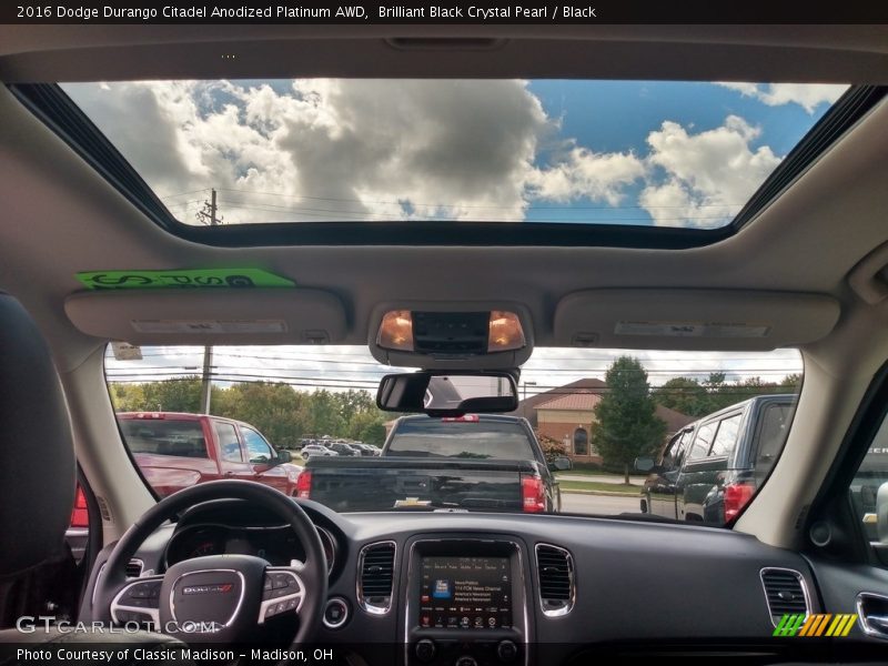 Sunroof of 2016 Durango Citadel Anodized Platinum AWD