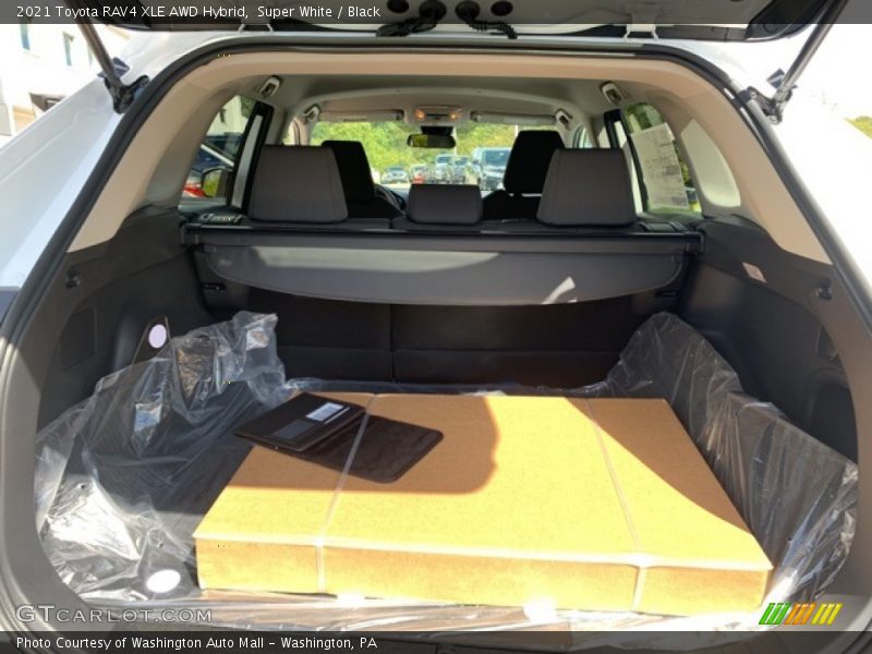 Super White / Black 2021 Toyota RAV4 XLE AWD Hybrid