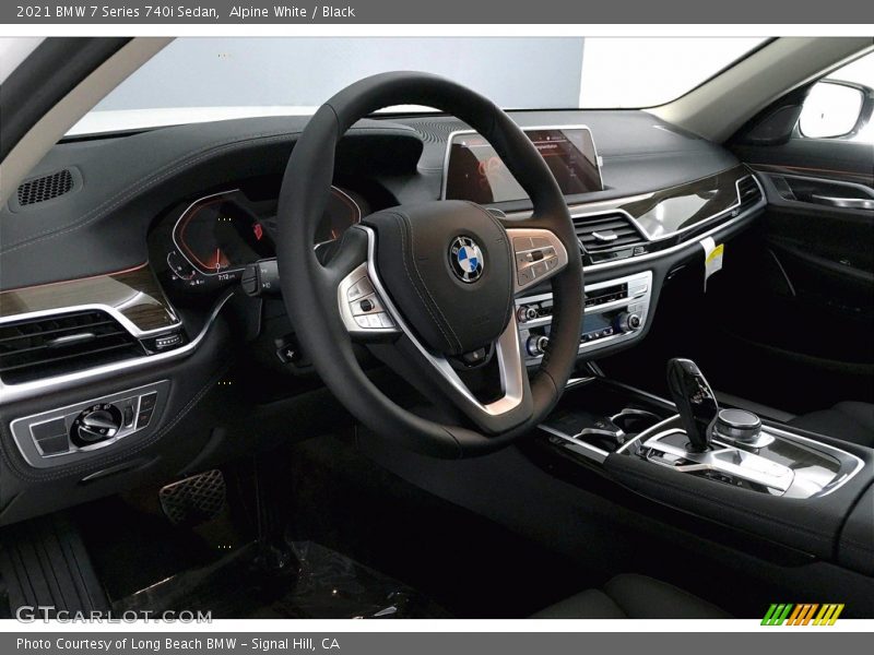 Alpine White / Black 2021 BMW 7 Series 740i Sedan