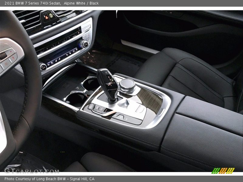 Alpine White / Black 2021 BMW 7 Series 740i Sedan