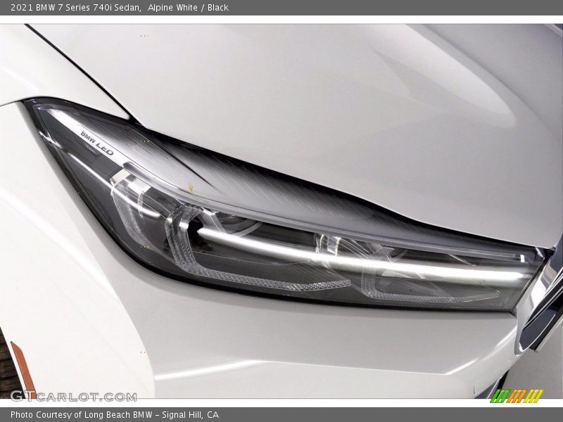 Alpine White / Black 2021 BMW 7 Series 740i Sedan