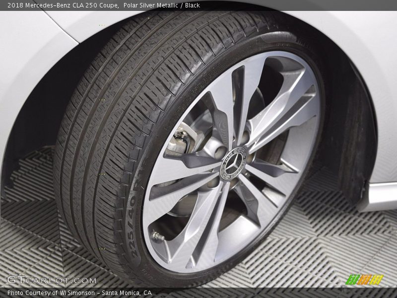 Polar Silver Metallic / Black 2018 Mercedes-Benz CLA 250 Coupe