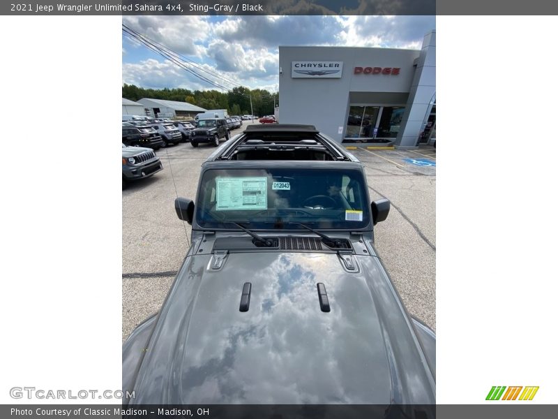 Sting-Gray / Black 2021 Jeep Wrangler Unlimited Sahara 4x4
