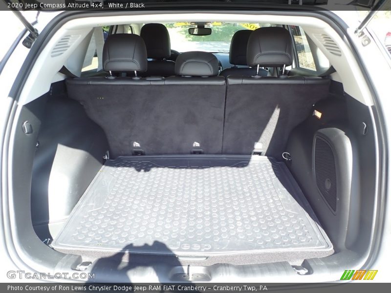 White / Black 2020 Jeep Compass Altitude 4x4