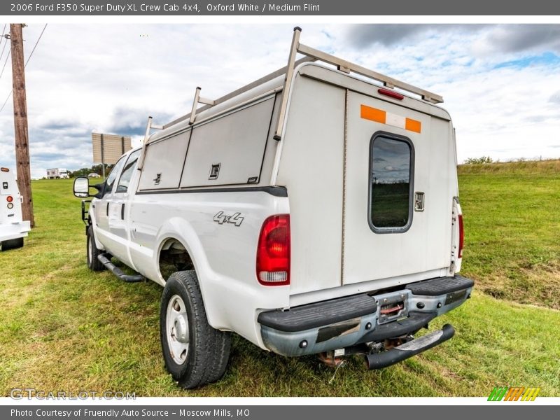 Oxford White / Medium Flint 2006 Ford F350 Super Duty XL Crew Cab 4x4