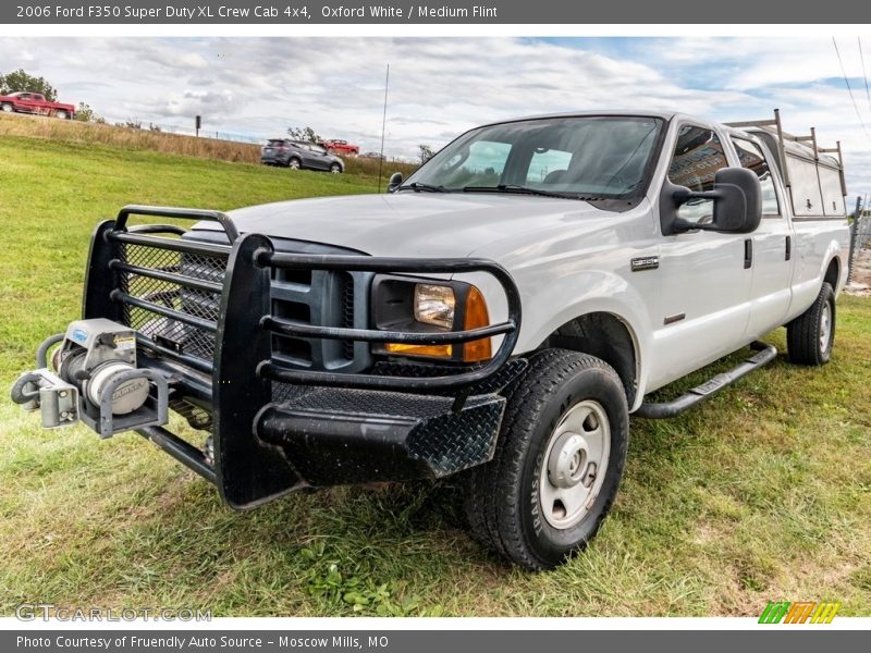 Oxford White / Medium Flint 2006 Ford F350 Super Duty XL Crew Cab 4x4