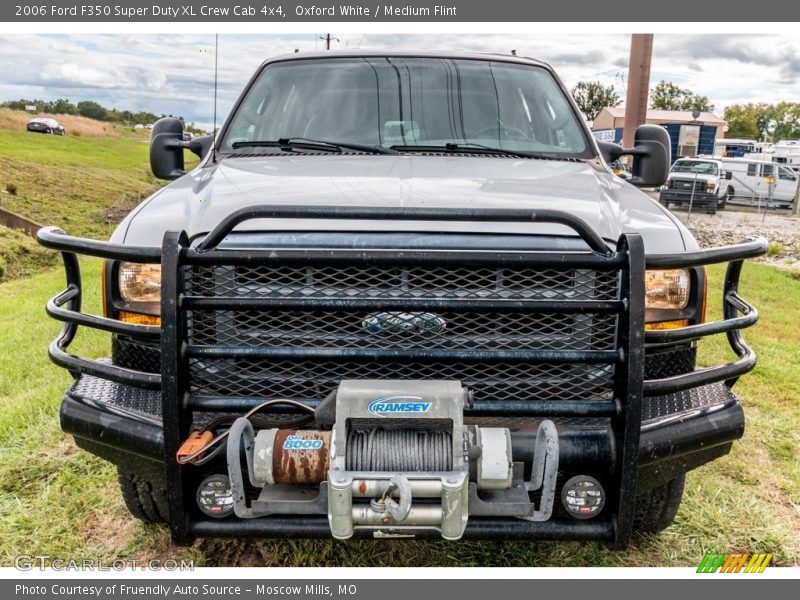 Oxford White / Medium Flint 2006 Ford F350 Super Duty XL Crew Cab 4x4