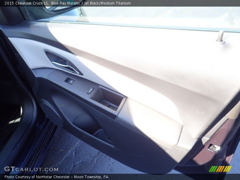 Blue Ray Metallic / Jet Black/Medium Titanium 2015 Chevrolet Cruze LS