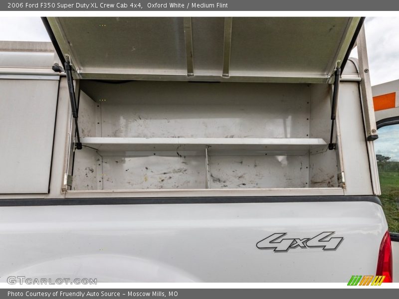 Oxford White / Medium Flint 2006 Ford F350 Super Duty XL Crew Cab 4x4