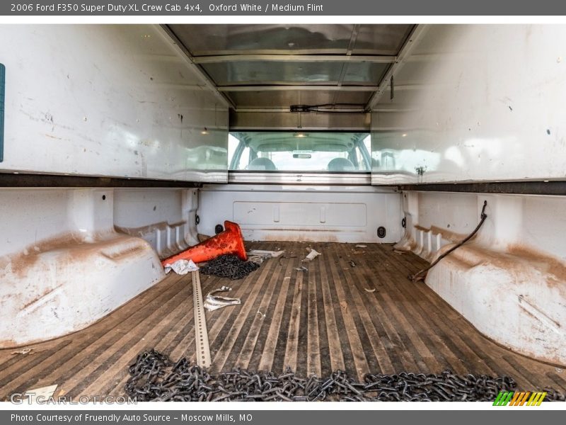 Oxford White / Medium Flint 2006 Ford F350 Super Duty XL Crew Cab 4x4