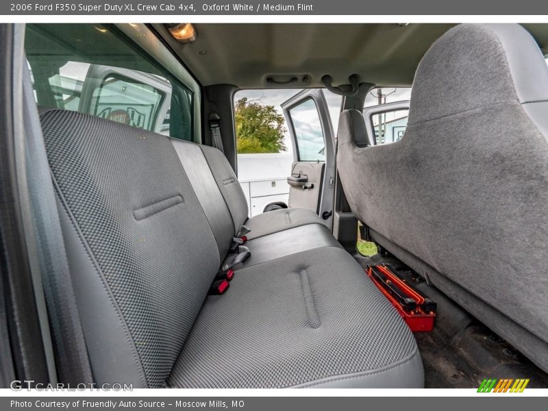 Oxford White / Medium Flint 2006 Ford F350 Super Duty XL Crew Cab 4x4