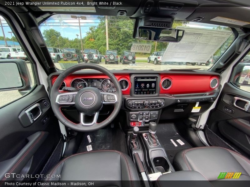 Bright White / Black 2021 Jeep Wrangler Unlimited Rubicon 4x4
