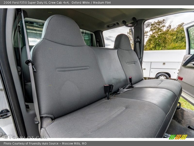 Oxford White / Medium Flint 2006 Ford F350 Super Duty XL Crew Cab 4x4