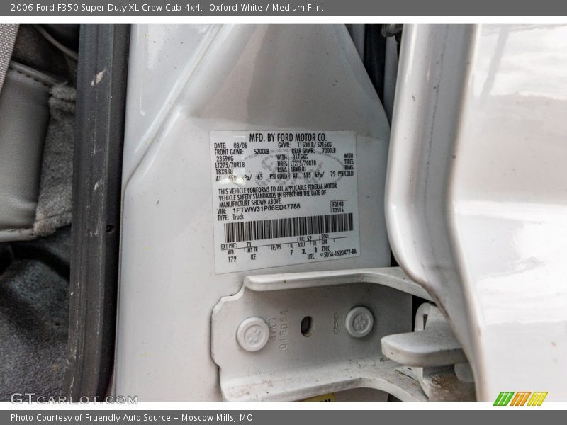 Oxford White / Medium Flint 2006 Ford F350 Super Duty XL Crew Cab 4x4