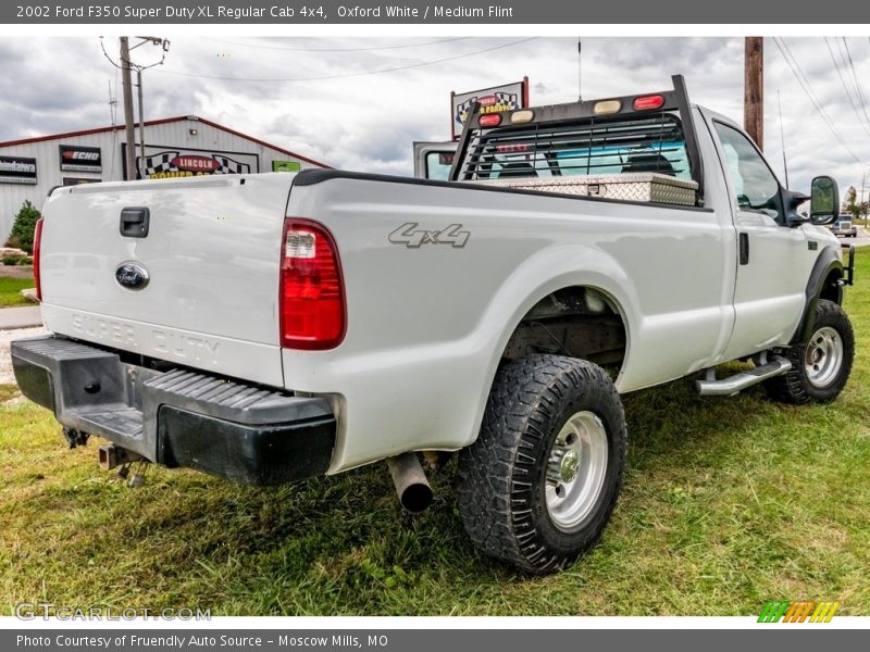 Oxford White / Medium Flint 2002 Ford F350 Super Duty XL Regular Cab 4x4