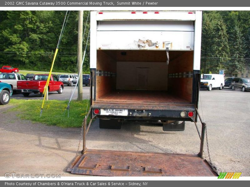 Summit White / Pewter 2002 GMC Savana Cutaway 3500 Commercial Moving Truck