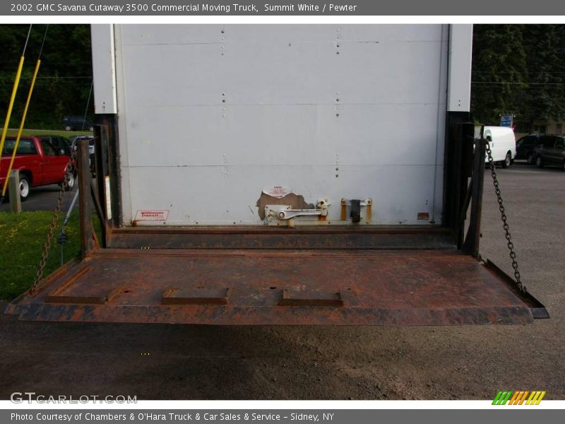 Summit White / Pewter 2002 GMC Savana Cutaway 3500 Commercial Moving Truck