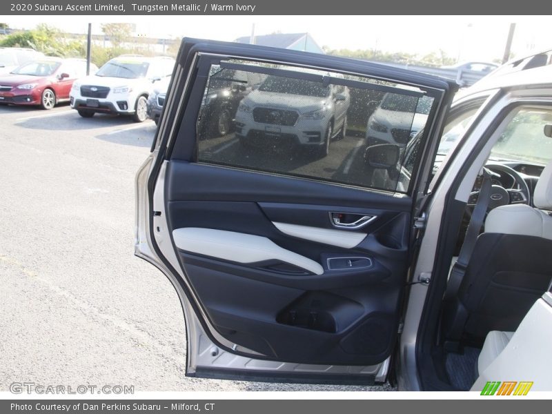 Tungsten Metallic / Warm Ivory 2020 Subaru Ascent Limited