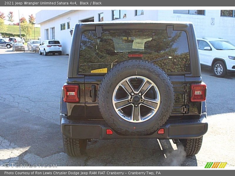 Black / Black 2021 Jeep Wrangler Unlimited Sahara 4x4