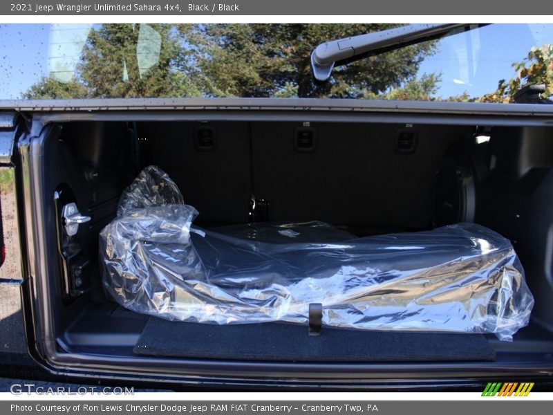 Black / Black 2021 Jeep Wrangler Unlimited Sahara 4x4