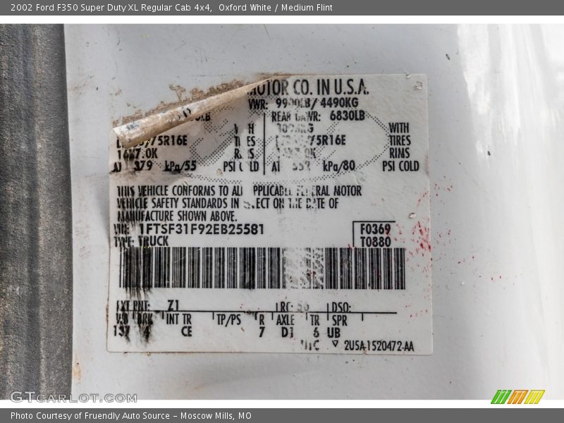 Oxford White / Medium Flint 2002 Ford F350 Super Duty XL Regular Cab 4x4
