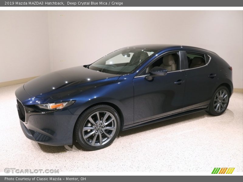 Front 3/4 View of 2019 MAZDA3 Hatchback