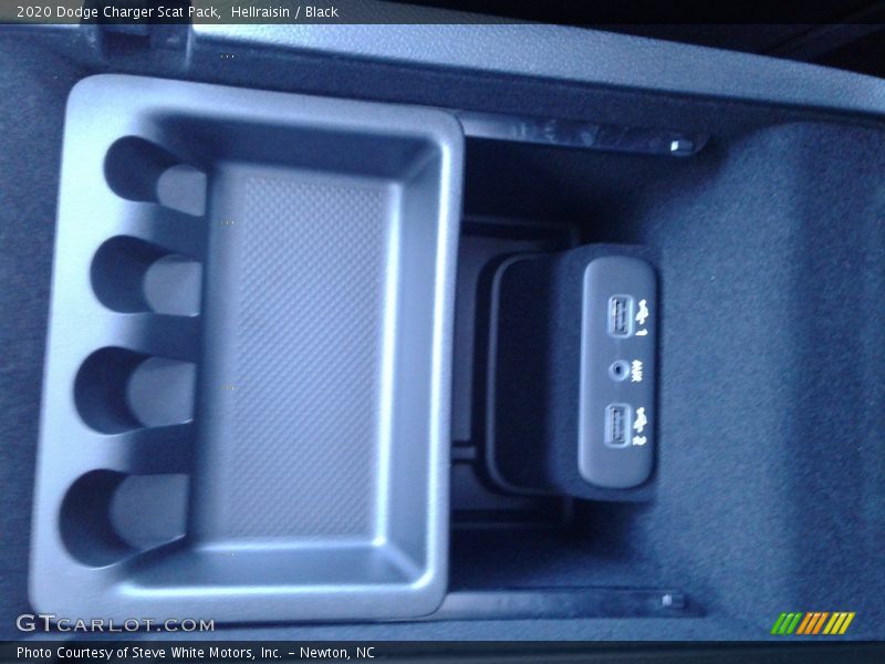 Hellraisin / Black 2020 Dodge Charger Scat Pack
