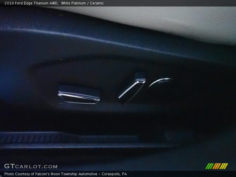 White Platinum / Ceramic 2019 Ford Edge Titanium AWD