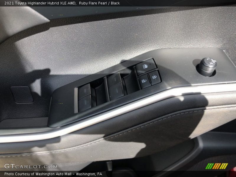 Controls of 2021 Highlander Hybrid XLE AWD