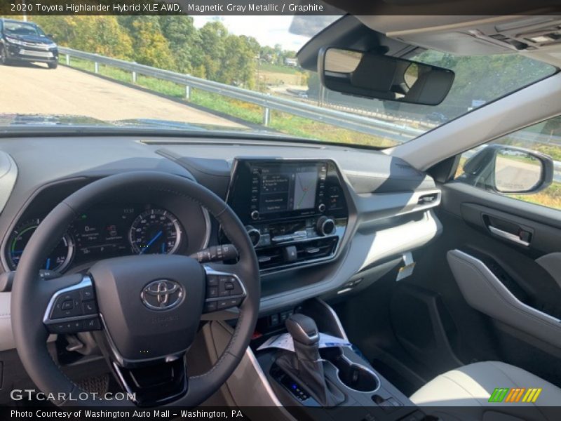 Magnetic Gray Metallic / Graphite 2020 Toyota Highlander Hybrid XLE AWD