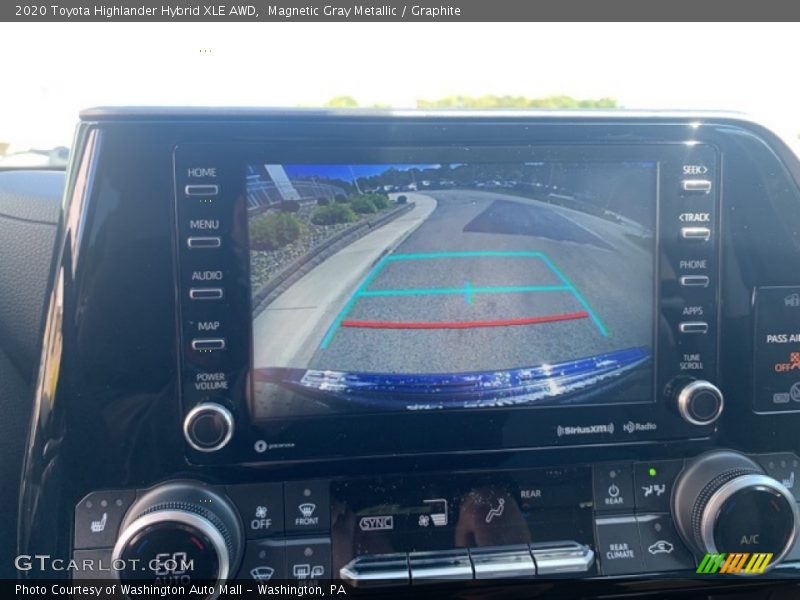 Magnetic Gray Metallic / Graphite 2020 Toyota Highlander Hybrid XLE AWD