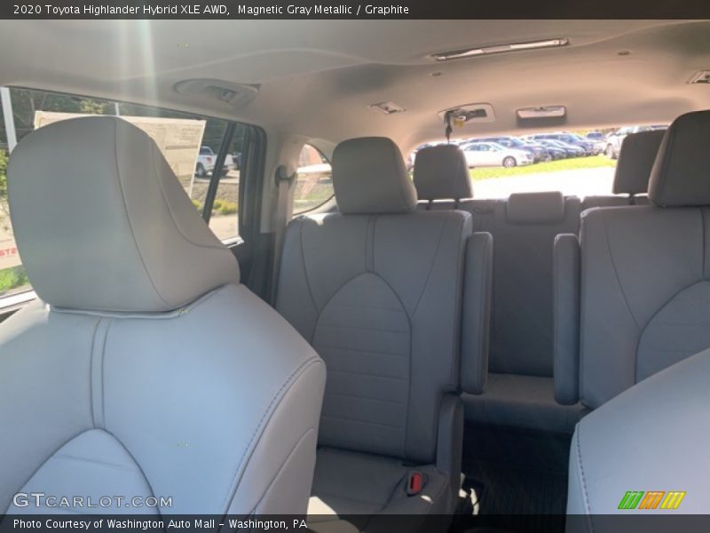 Magnetic Gray Metallic / Graphite 2020 Toyota Highlander Hybrid XLE AWD