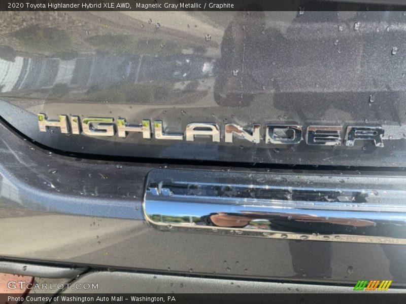 Magnetic Gray Metallic / Graphite 2020 Toyota Highlander Hybrid XLE AWD